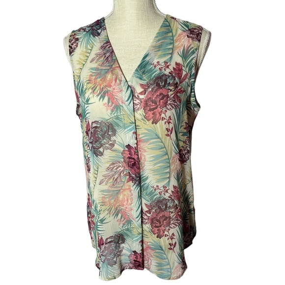 “Kut from the Kloth”Classy Sleeveless Blouse - Picture 2 of 12